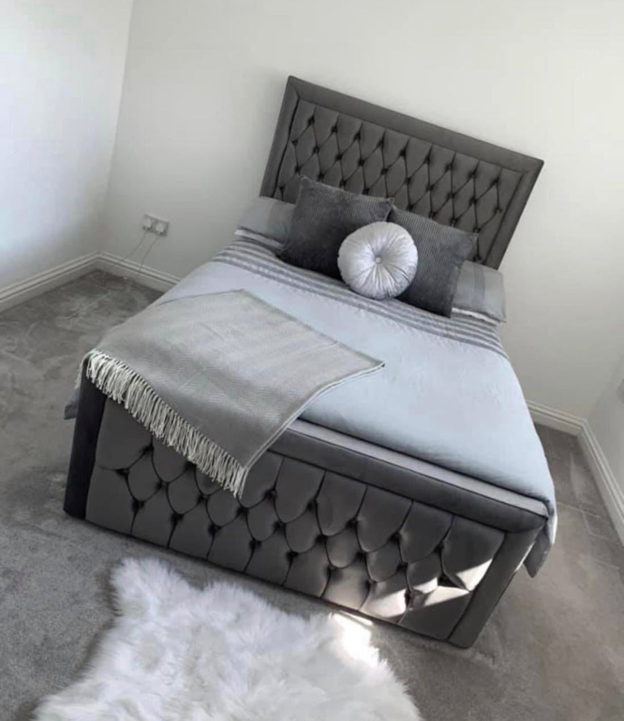 Barcelona Bed