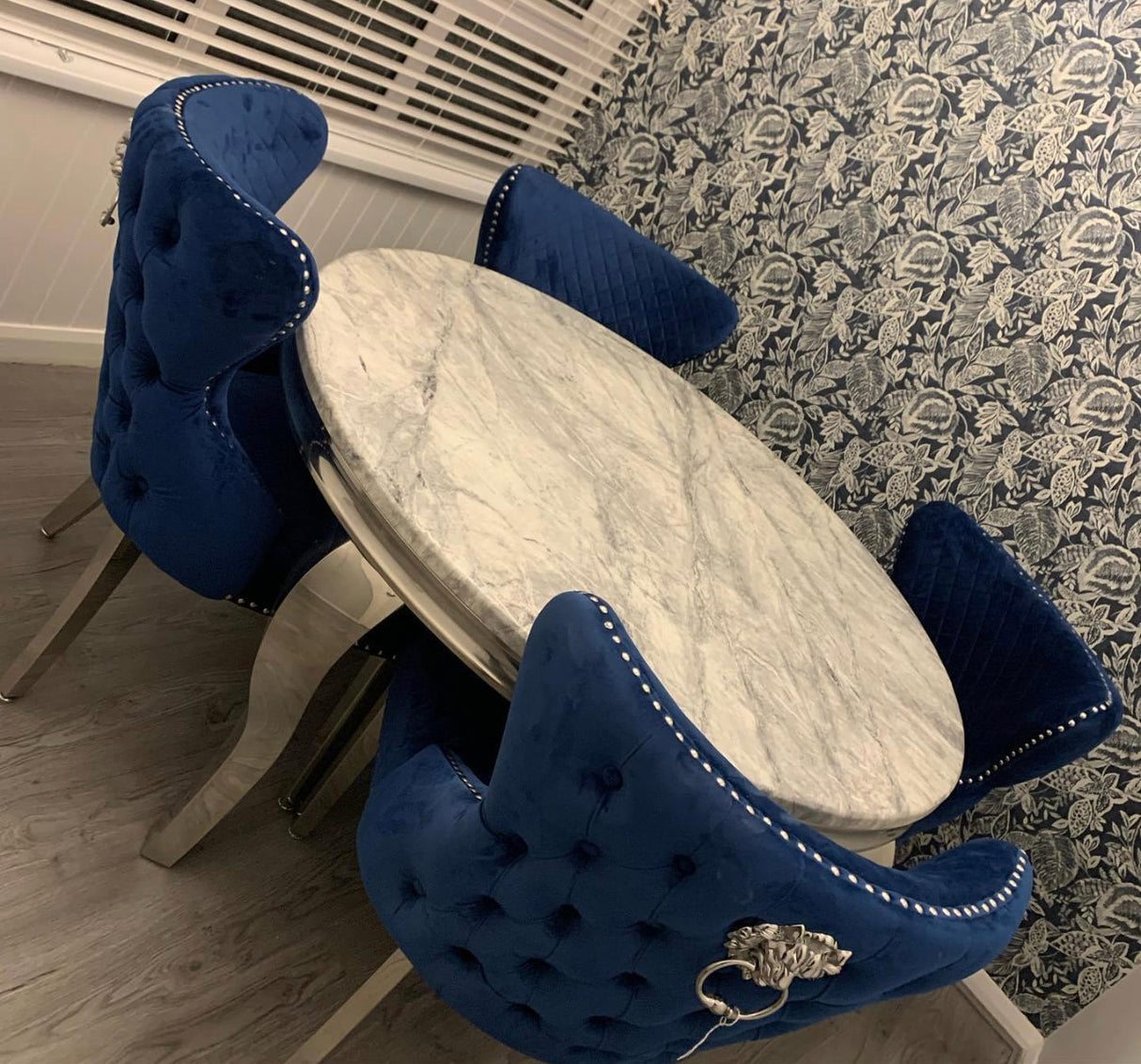 Louis Marble Round Table Light Grey With 4 Valentino Blue lion Knocker Chairs