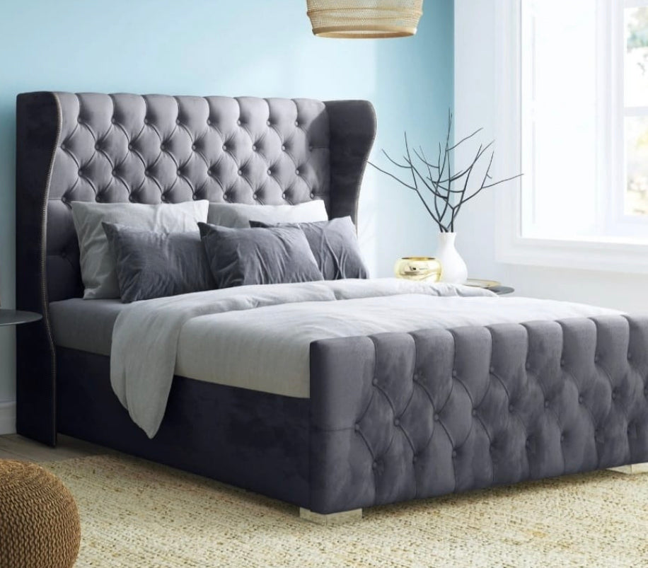 Louis Wing Bed
