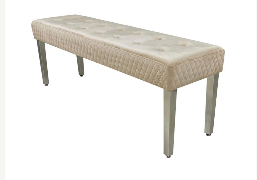 Louis Marble Dining Table With 4 Valentino Lion Knocker Chairs & Majestic Bench Bench